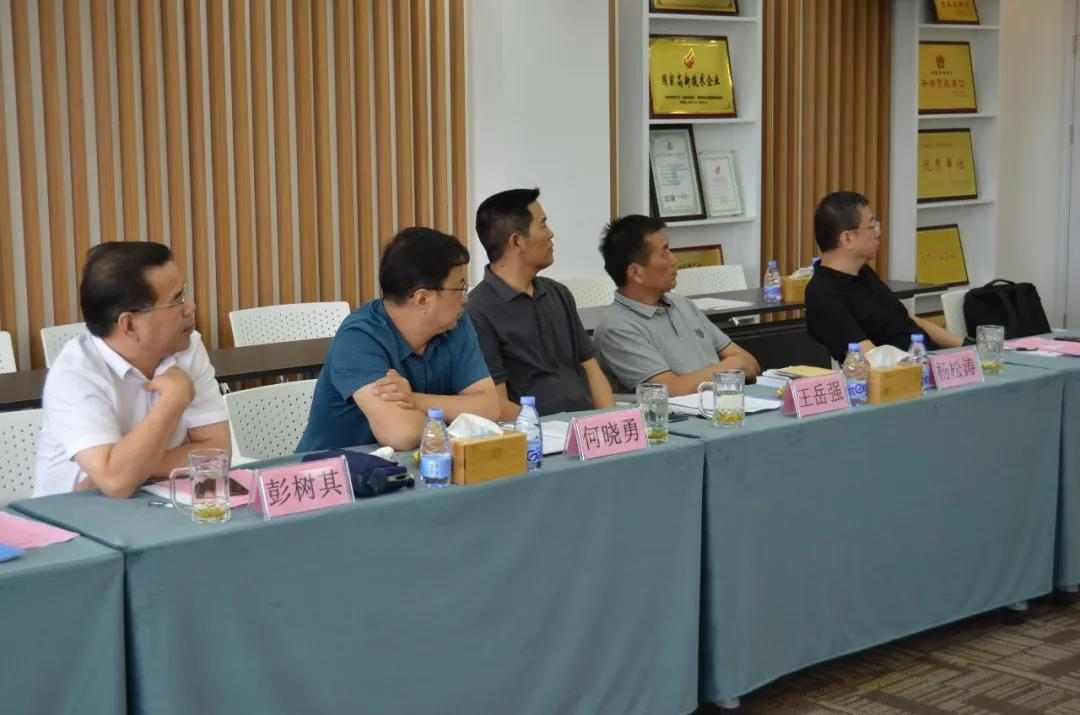 寧夏自治區(qū)工商聯(lián)主席何曉勇一行來到九九環(huán)?？疾熘笇?dǎo)